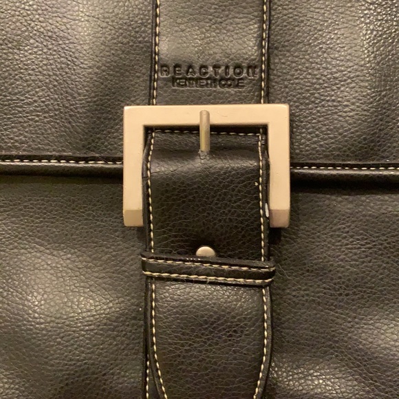 Kenneth Cole black messenger bag - Picture 2 of 7